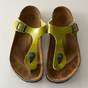 BIRKENSTOCK GIZEH LIGHT GREEN LEATHER SIZE 36